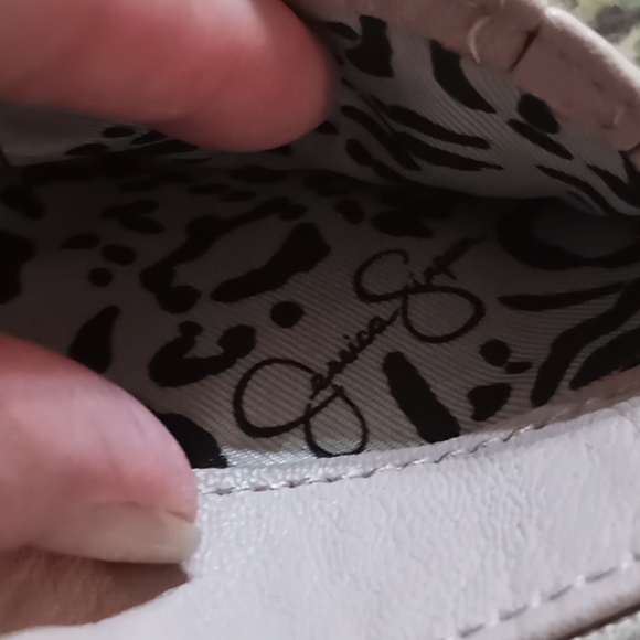 Jessica Simpson Wallet. NWT. Powder Blush. With built in Key Chain. - Picture 8 of 11